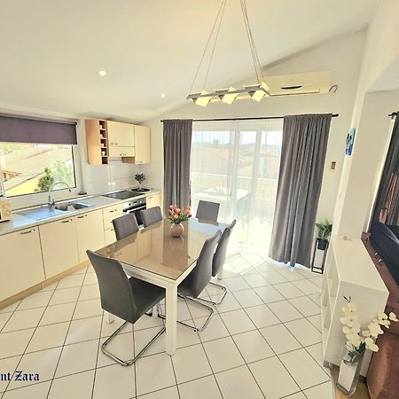 Apartment Zara Biograd na Moru Kültér fotó